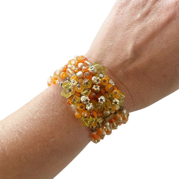 Unbranded Jewelry - Braclet Orange Confetti Beaded 1950s 1960s Brass Color Clasp Cuff Layered